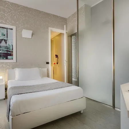Piazza Di Spagna Pensionat 2*